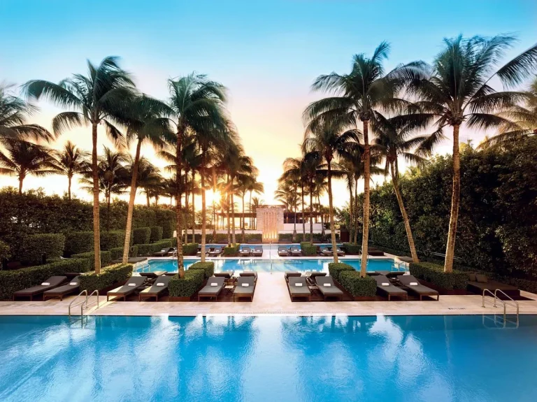 What are the Top Tropical Vacation Spots in the World?
