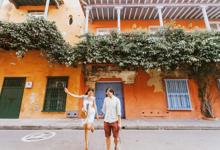 10 Warm US Spots (2025) Where to Escape Winter